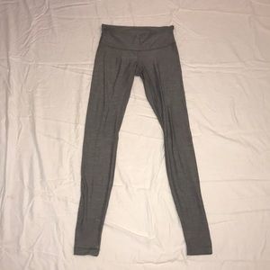 Wonder Under low rise lululemon leggings